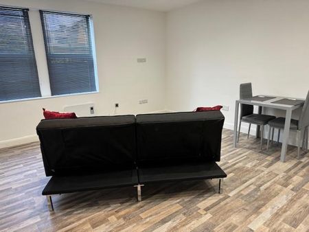 Studio to rent - Photo 3