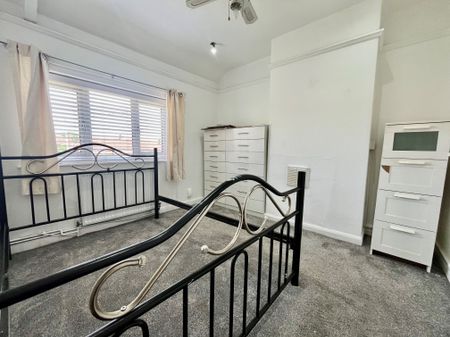 Scott Hall Road, Leeds - Photo 2