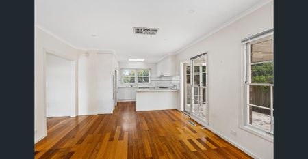 Central Family Home - Photo 5