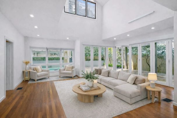 Lifestyle close to the beach - Photo 1