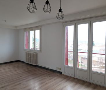 Location Appartement 3 pièces 67m² - Photo 2