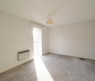 4 bedroom detached house to rent - Photo 4