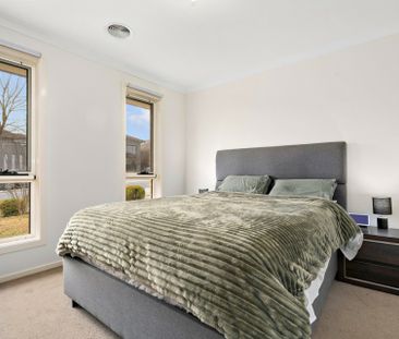 Modern Family-Friendly Home - Photo 3