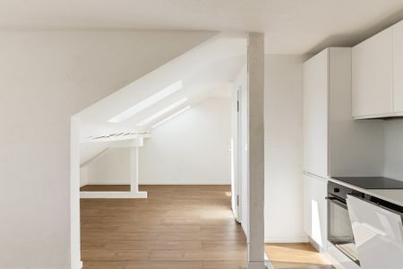 ZENTRALE WOHNUNG ZU VERMIETEN - ERSTE MONATSMIETE MIETZINSFREI - Foto 2