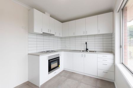 Homely Residence in The Heart of Preston - Photo 2