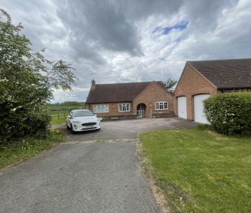 3 bedroom detached bungalow to rent - Photo 5