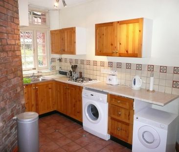 3 Bed Flat, Queen Alexandra Mansions, WC1H - Photo 5