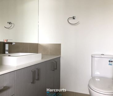 Modern Living - Photo 4