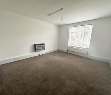 2 bedroom maisonette to rent - Photo 4