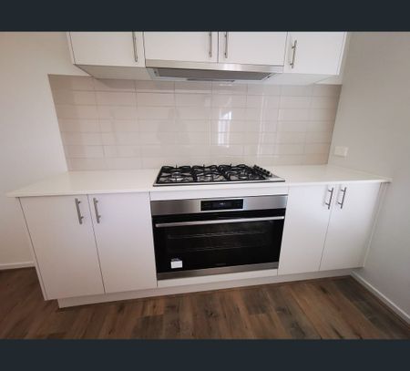 11 spot ave, Wyndham Vale, Vic 3024 - Photo 5