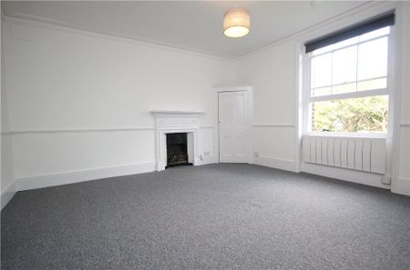 Blakesley Avenue, Ealing, London, UK, W5 2DN - Photo 3