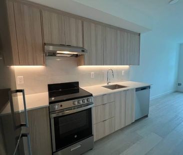 Newly Built Townhouse 3 Bed, 2 Bath, Pet Friendly, Rooftop Lounge - Photo 3