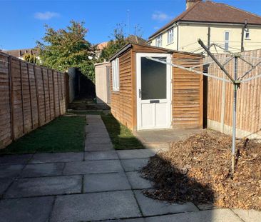 3 bedroom end of terrace house to rent - Photo 6