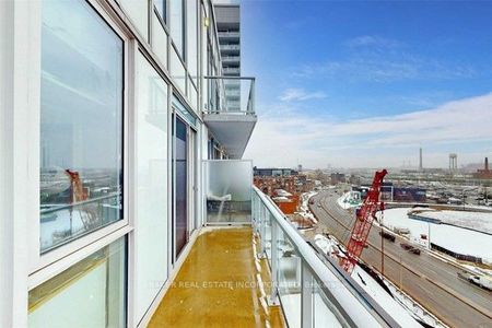 Riverside Square Lofts 15-45 , #816 - Photo 5