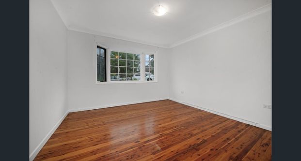 A massive home near amenities with pool - Photo 1