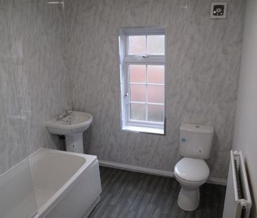 2 bedroom terraced house to rent - Photo 6