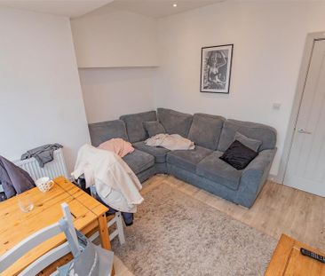 5 bedroom house to rent - Photo 2