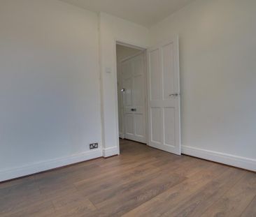 2 bedroom semi-detached house to rent - Photo 4