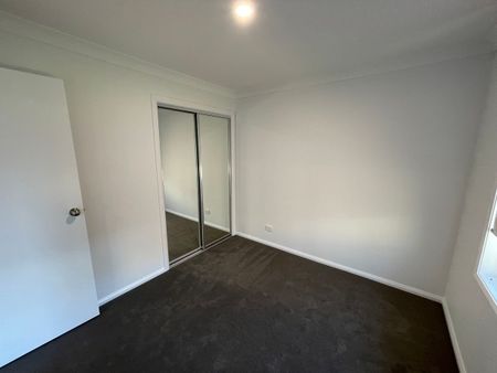 2/36 Rodgers Road, West Tamworth, NSW 2340 - Photo 3