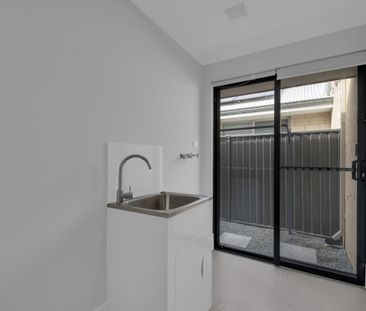 Four Bedroom Family Home in Baldivis - Photo 2