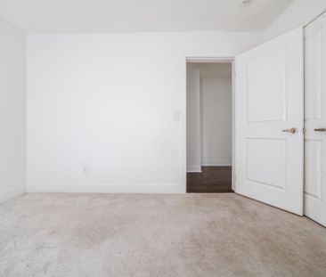 For Lease - 77 Kentledge Avenue, East Gwillimbury, Ontario - Photo 1