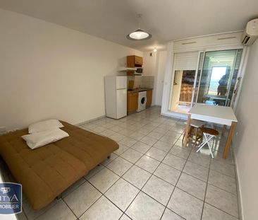 Location Appartement 1 pièce 25m² ST DENIS 97400 - Photo 2