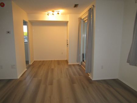 For Lease - 2001 Bonnymede Drive Unit# 213, Mississauga, Ontario - Photo 2