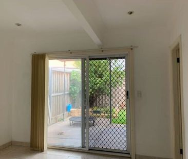 Single Bedroom Residence For Lease Now! - Photo 1