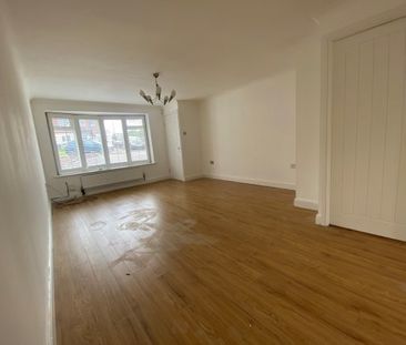 Brambling, Wilnecote, B77, Property for rent - Photo 2