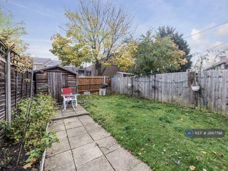 3 bedroom terraced house to rent - Photo 5