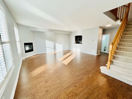 For Lease - 179 Leitchcroft Crescent, Markham, Ontario - Photo 3