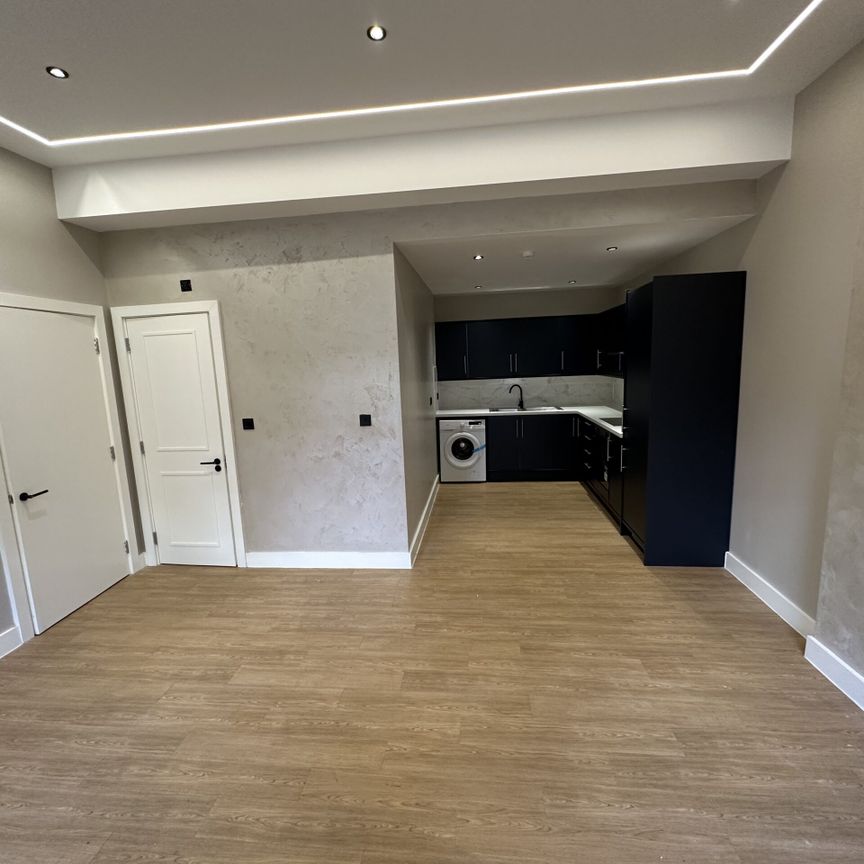 Two-Bedrooms Apartment - Photo 1