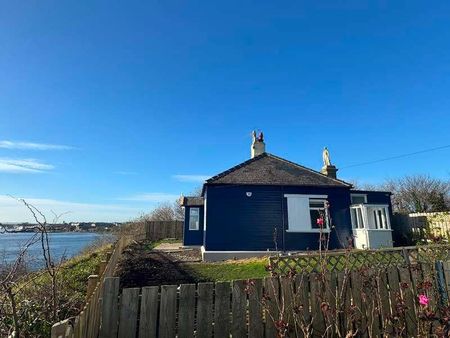 Brigade Cottage, Spanish Battery, North Shields, NE30 - Photo 2