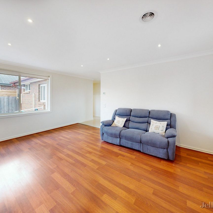 1/19 Clydesdale Road, Airport West - Photo 1