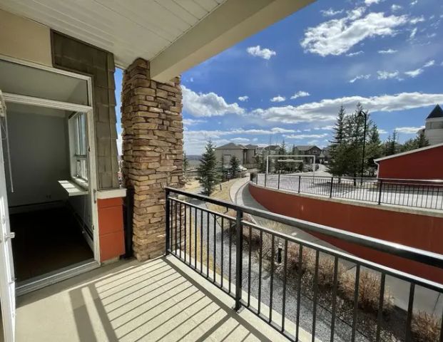 Sunshine South west Exposure 1B1B condo | 205 - 26 Val Gardena View SW, Calgary - Photo 1