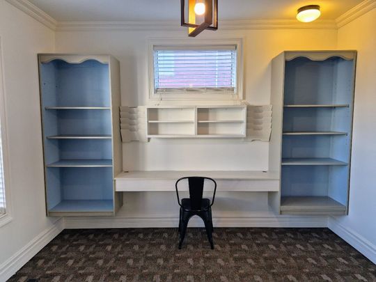 For Lease - 11 Colborne Street Unit# Main, Oshawa, Ontario - Photo 1