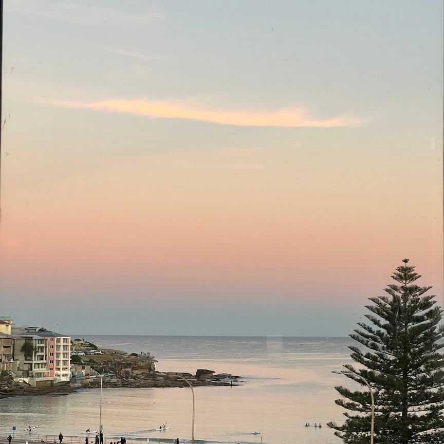 Bondi Beach - Photo 1