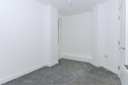 School Road, Hove - Photo 5