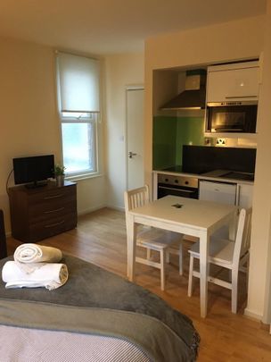 Studio Flat, London, NW6 - Photo 1