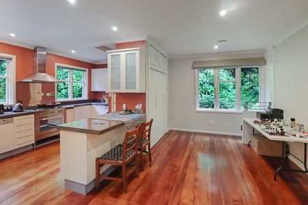 Khandallah Living - Photo 5