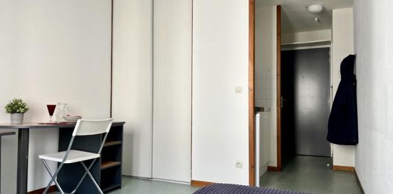 Studio meublé à louer à SAINT ETIENNE - Photo 2