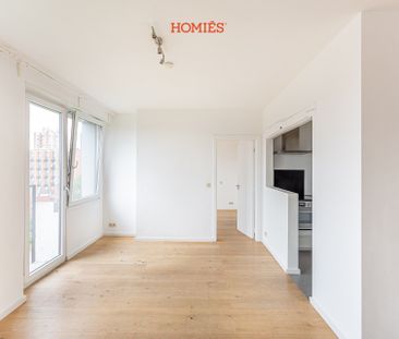 Lichtrijk en gezellig appartement met gratis parking in hartje Leuven! - Photo 2