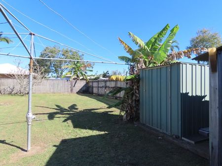 LOWSET DUPLEX WITHIN WALKING DISTANCE TO BEACH - Photo 2