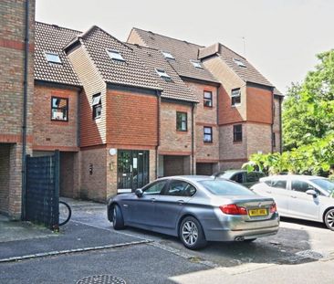 Mount Hermon Road, Woking - Photo 2