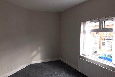 35 Dunraven Avenue, Belfast, BT5 5JR - Photo 2
