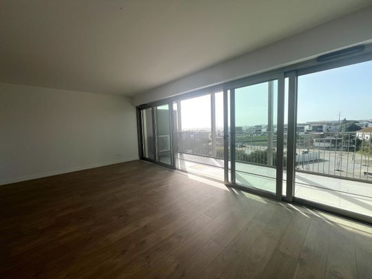 Apartamento T2 novo a estrear perto do Lagoas Parque, Tagus Park, e Quinta da Fonte. - Photo 1