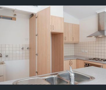 38 Dunks St, Parkside, SA 5063 - Photo 5