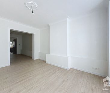 Appartement met 3 slaapkamers en terras in Schaarbeek - Photo 1