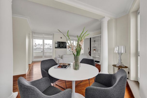 Słoneczny apartament w Centrum, ul. Hoża, parking - Фото 1