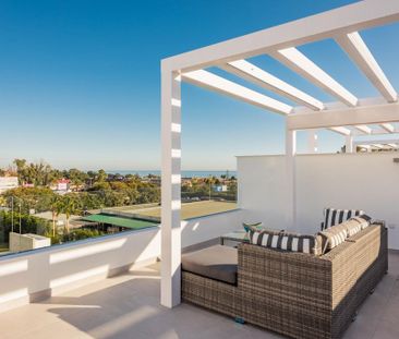 Luxury penthouse for rent in Estepona, Andalusia - Photo 6